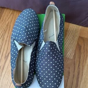 Sanuk Polka Dot Slip-On Canvas Shoes NEW IN BOX Sz 11